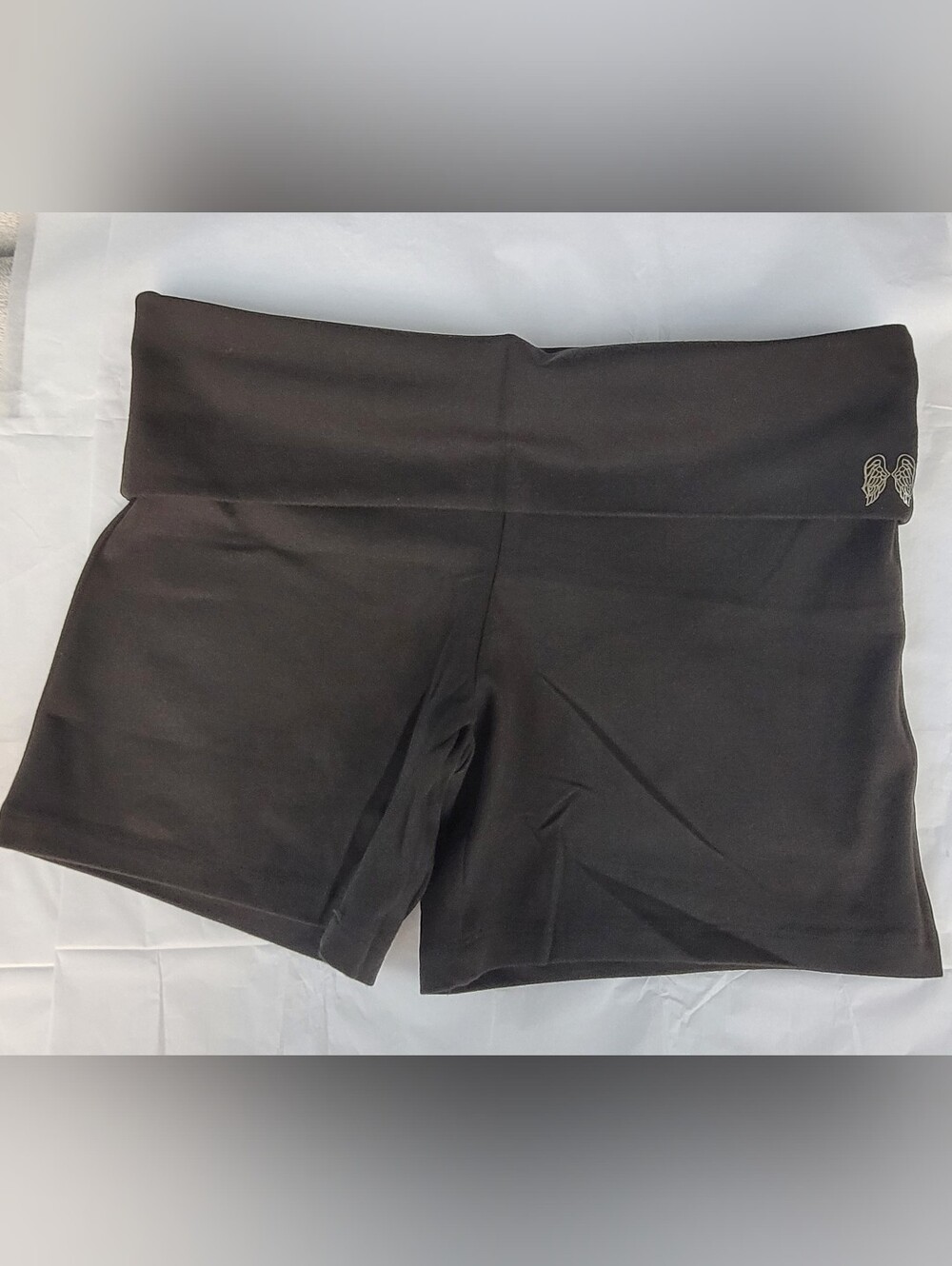 Victoria's Secret Yoga Shorts NWOT & Beautiful!! ❤️ Size Medium (Long)